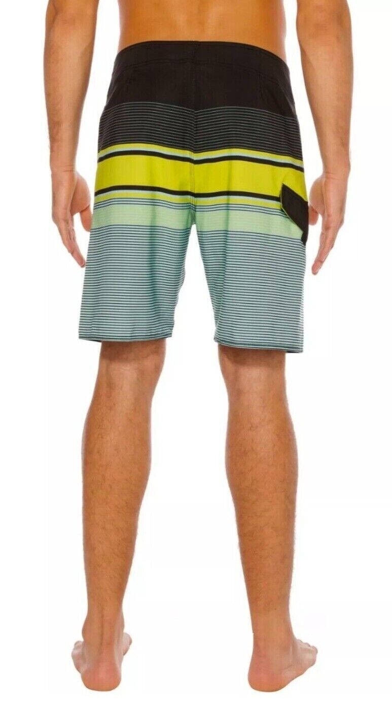 Cova Men's Tidal Board Shorts with Stretch Design and Mesh-Lined Pocket