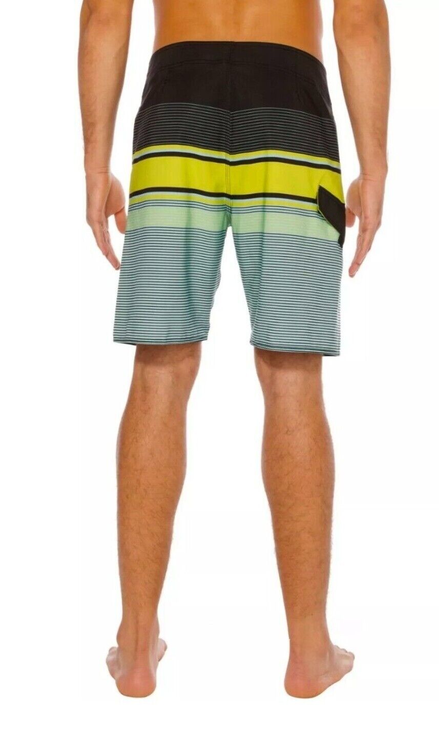 Cova Men's Tidal Board Shorts with Stretch Design and Mesh-Lined Pocket